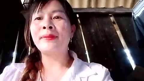 xuxulove00 online show from May 19, 10:22 am