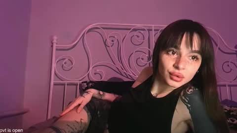 Lily online show from January 7, 7:50 pm