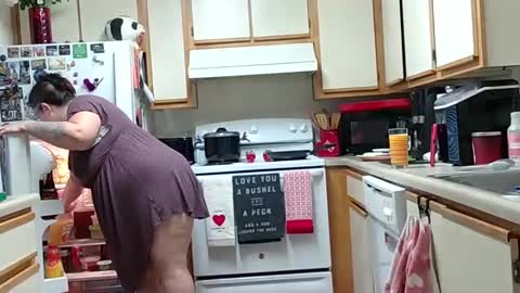 Strawberry Jane online show from February 25, 8:11 pm