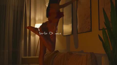 Molly online show from November 5, 10:09 am