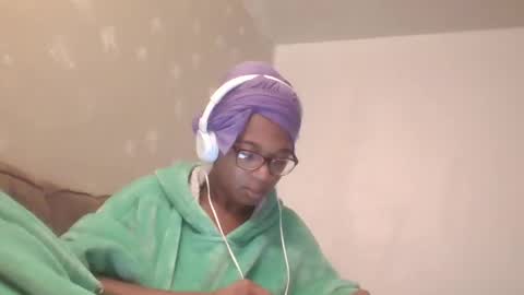 Danielle online show from January 10, 6:45 pm