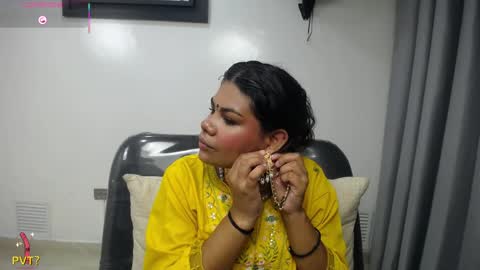 yazhini online show from April 12, 12:19 pm