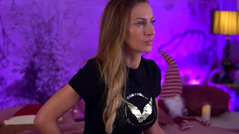 Yamira online show from December 20, 7:29 pm