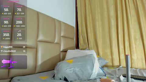 Naomi online show from October 6, 11:53 pm