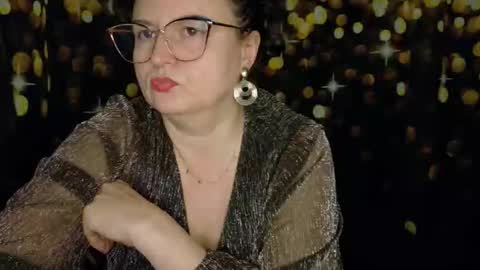 Anika online show from November 16, 1:00 pm