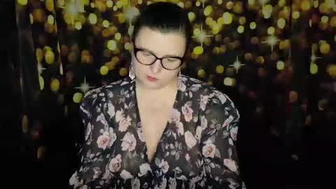 Anika online show from January 17, 5:20 pm