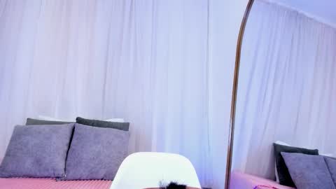 Snapshot of yasiir_0229 chatting on October 10, 6:18 am Yasiir online show from October 10, 6:18 am