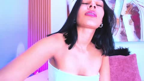 Snapshot of yasiir_0229 chatting on January 8, 4:02 am Yasiir online show from January 8, 4:02 am