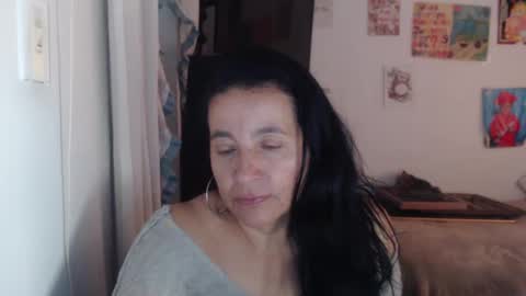 Snapshot of yasmin_love85 chatting on September 24, 2:27 pm yasmin_love85 online show from September 24, 2:27 pm