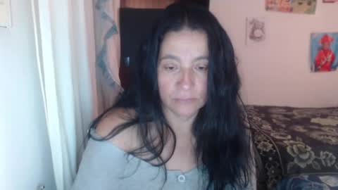 Snapshot of yasmin_love85 chatting on January 30, 3:19 pm yasmin_love85 online show from January 30, 3:19 pm