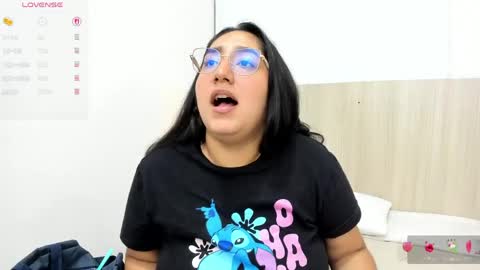 Yasmin Ortiz online show from April 13, 8:04 am