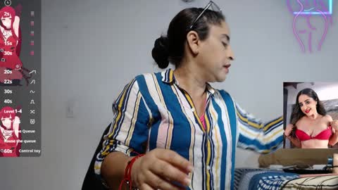 yaya____ online show from March 16, 8:57 pm