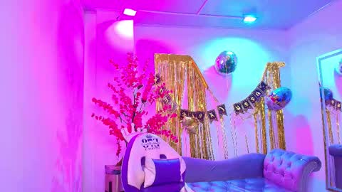 Yei  online show from December 23, 4:38 am