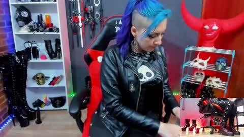 Yelena online show from March 25, 1:00 am