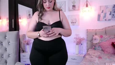 yellow_lily online show from March 12, 4:24 pm