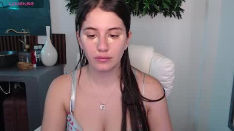 Yenni online show from February 12, 6:42 pm