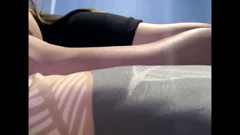 yhang_slut online show from March 13, 5:25 pm