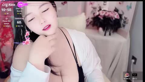Snapshot of yoko009 chatting on October 23, 11:49 am Yoko online show from October 23, 11:49 am