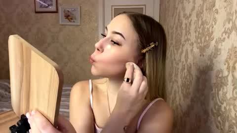 I am Rose ntmu Lets hit 10 Thumbs Up together online show from November 7, 1:06 pm