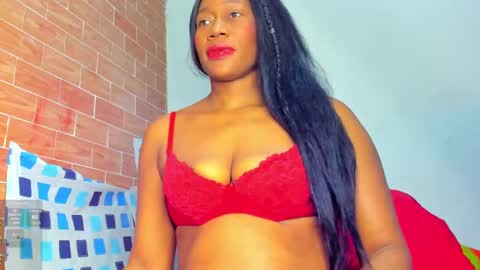 yonnsol_avril online show from January 6, 5:27 pm