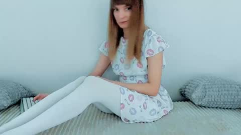 Lily online show from December 21, 4:17 am