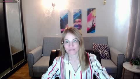 your_crush_12 online show from October 21, 6:50 am