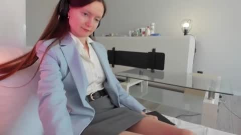 Your Librarian online show from December 19, 11:24 am