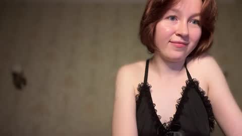 Mia online show from May 7, 3:16 pm