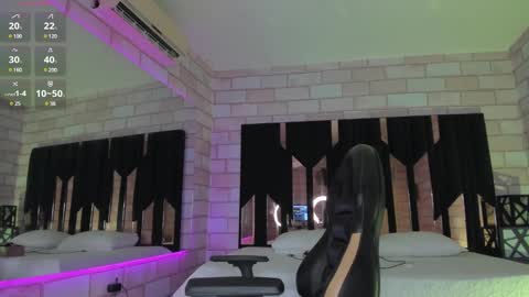 Evelin  online show from January 6, 9:43 pm