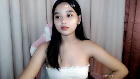 Snapshot of your_pinay_ivy chatting on February 6, 1:10 pm your_pinay_ivy online show from February 6, 1:10 pm