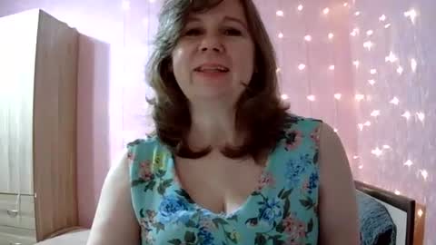 your_starsun online show from February 9, 5:15 pm