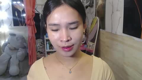 your_twinkletoes18 online show from March 16, 12:46 am