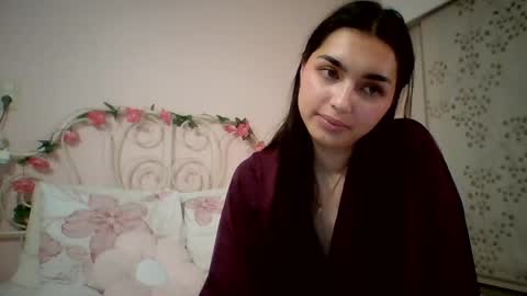 yourbella37 online show from May 17, 8:30 pm