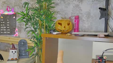 Anna online show from November 1, 8:13 pm