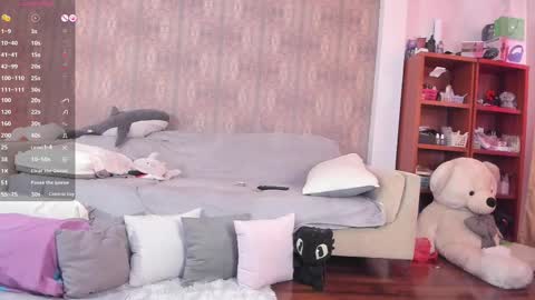 Mary online show from March 3, 7:15 am