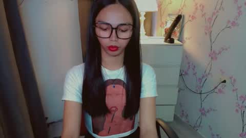 RICCIE MAE online show from December 5, 2:55 am