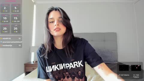 Helena online show from November 5, 7:19 pm