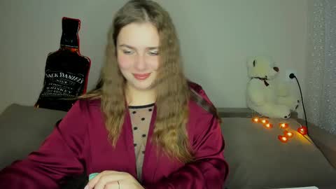 yourgem__ online show from February 19, 5:06 pm