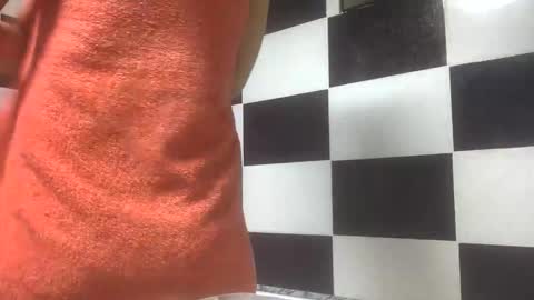 yourjessywet online show from November 5, 8:25 pm