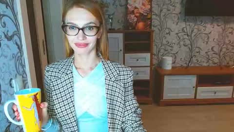 Snapshot of yourladysunshine chatting on September 30, 12:11 pm Ksyusha online show from September 30, 12:11 pm
