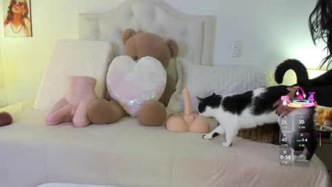 michellHi guys Ill be away from CB for a couple of months I hope to be back by then I love you so muchig yourlilo24 online show from March 26, 5:42 am