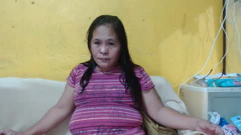 Snapshot of yourlove_regine chatting on January 16, 12:02 am Regine online show from January 16, 12:02 am