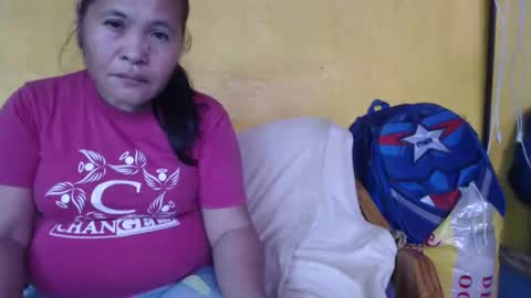 Snapshot of yourlove_regine chatting on January 22, 5:05 am Regine online show from January 22, 5:05 am