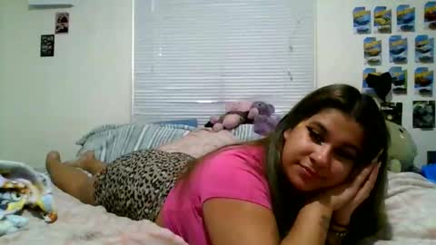 yourluvsam online show from April 21, 8:27 pm