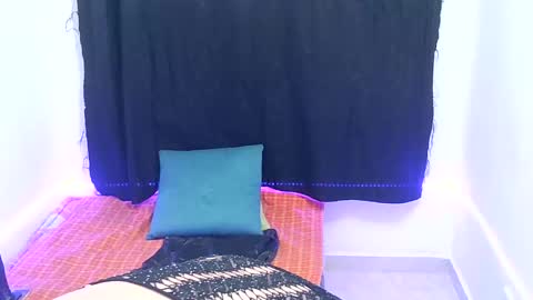 yoursexymature2024 online show from September 15, 3:59 am