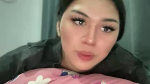 Yanahh online show from February 4, 12:30 pm