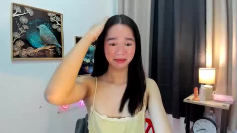ashy online show from June 8, 10:38 am