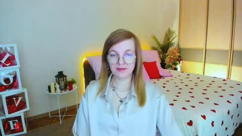 Alice online show from March 31, 9:31 am