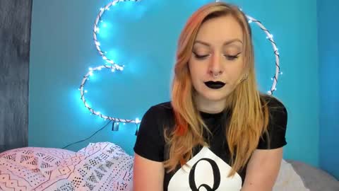 Snapshot of yourvenus00 chatting on February 8, 3:31 pm YourVenus00 -Follow my OF online show from February 8, 3:31 pm