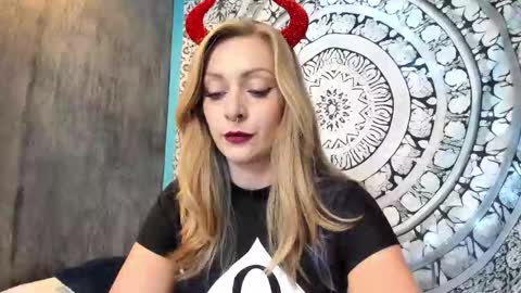 Snapshot of yourvenus00 chatting on October 28, 1:39 pm YourVenus00 -Follow my OF online show from October 28, 1:39 pm